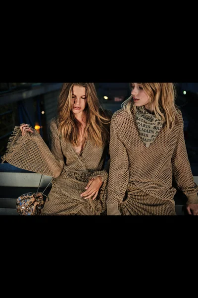 Look 60